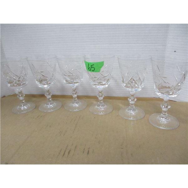 ESTATE:  6 CRYSTAL GLASSES