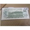 Image 2 : 1973 BANK OF CANADA POKER HAND SERIAL NUMBER DOLLAR BILL