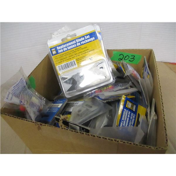 ESTATE:  FLAT C/W ASSORTED BLADES