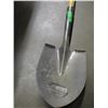 Image 2 : ESTATE:  ROUND POINTED SHOVEL