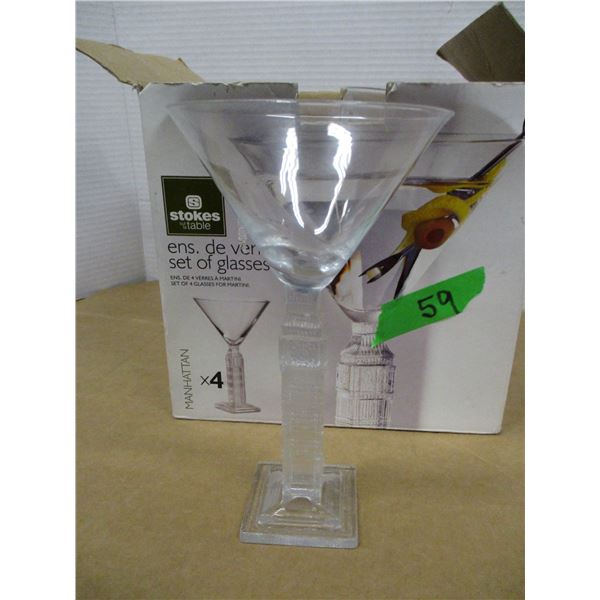 4 CRYSTAL MARTINI GLASSES