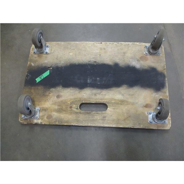 4 WHEEL DOLLIE (20" X 32")