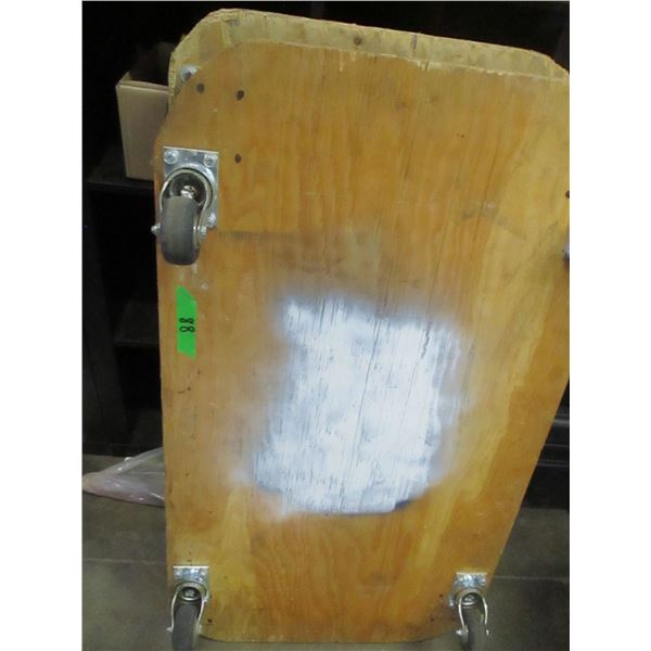 4 WHEEL DOLLIE (22 " X 42")