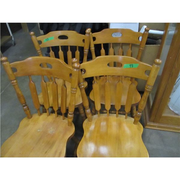 ESTATE:  SET OF 4 MAPLE KITCHEN CHAIRS