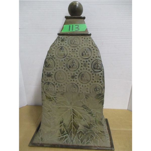 METAL ORNAMENT (APPROX. 17" H)