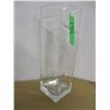 Image 2 : ESTATE:  CLEAR SQUARE VASE (12")