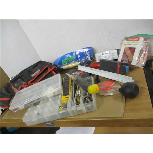 ESTATE:  TOTE C/W TOOLS, MISC