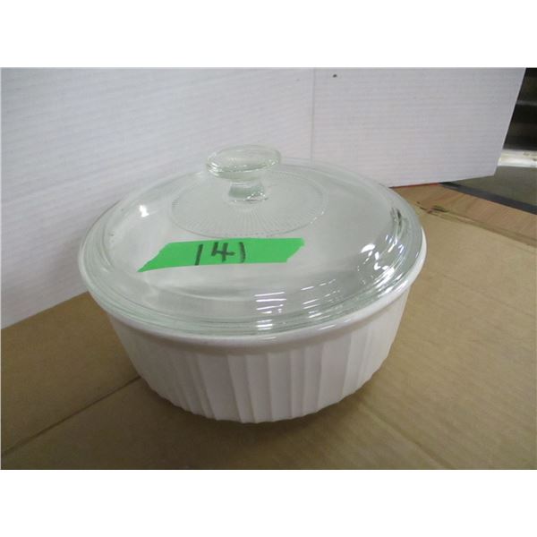 ESTATE:  CORNINGWARE DISH C/W LID (9")