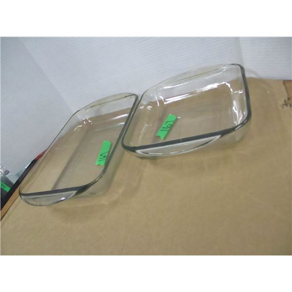 ESTATE:  2 GLASS BAKING PANS