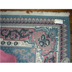 MACHINE MADE 10'9" X 7'10" RUG