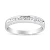 Image 1 : 18K Gold Princess Cut Diamond Band Ring