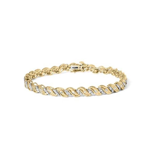 10k Gold Bracelet with 1.00 Cttw Round and Baguett