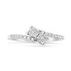 Image 2 : 10K White Gold Two-Stone Diamond Ring