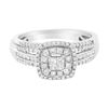 Image 3 : 10K Gold Diamond Engagement Ring Set