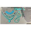 Image 2 : JEWELRY BOX WITH ASSORTED TURQUOISE JEWELRY CONTENTS