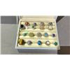 Image 2 : JEWELRY BOX WITH ASSORTED RING CONTENTS