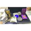Image 1 : LOT OF ASSORTED ITEMS INCLUDING; LIGHTER, POWDER MIRRORS, FRAGRANCE & MORE