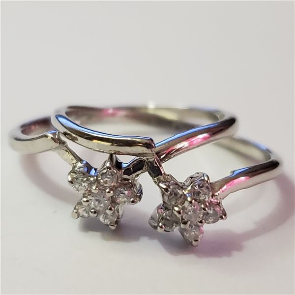 SILVER CUBIC ZIRCONIA  RING (~SIZE 6)