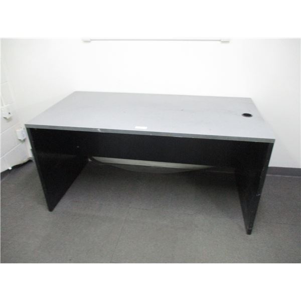 Office Desk – 60” x 30” x 29” Tall