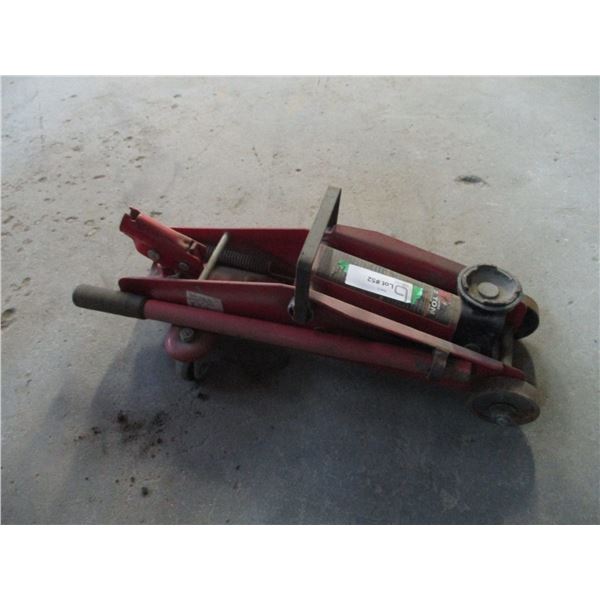 2-Ton Red Floor Jack