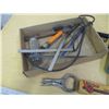 Image 2 : (5+) Misc. Lot of Wire Brush, Angle Grinder, Vintage Victor Metal Hack Saw Blades Box