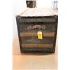 Image 5 : *Antique Steamer Trunk with Storage Tray - 19" x 34" x 20"H