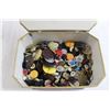 Image 2 : Tin of Assorted Buttons