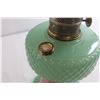 Image 7 : Aladdin Diamond Quilt Kerosene Lamp