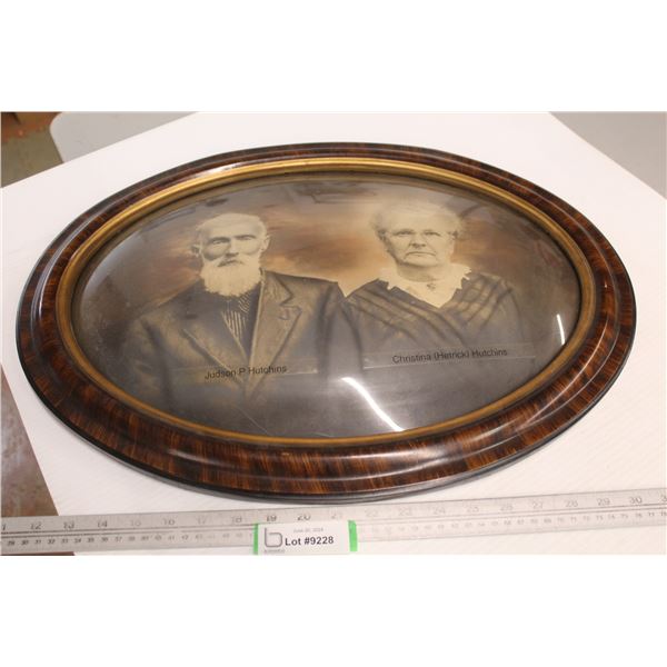 Vintage Picture of Hutchinson's Couple 1920's - Oval Frame w/ Beveled Glass