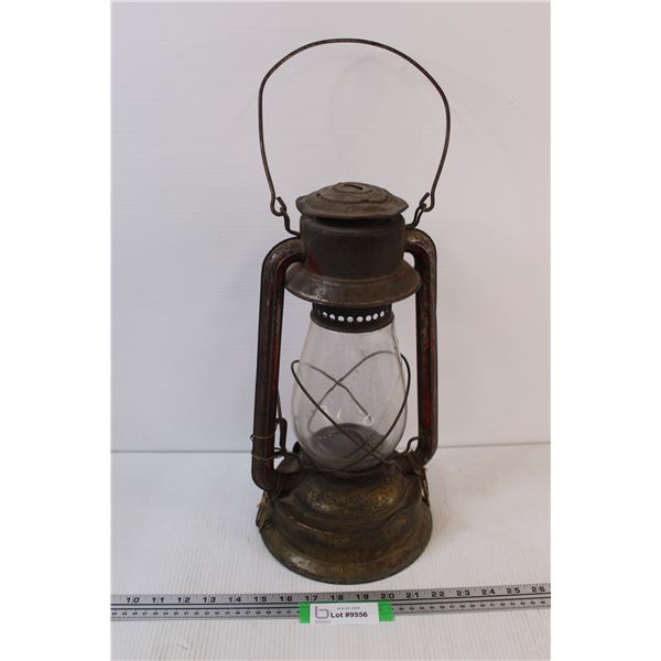E.T. Wright Kerosene Lamp - 15.5"x8" - As Is