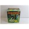 Image 6 : Frogger Game - No Batteries, Untested