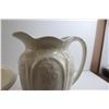 Image 2 : Pitcher and Basin