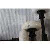 Image 2 : (5) Porcelain Doorknobs