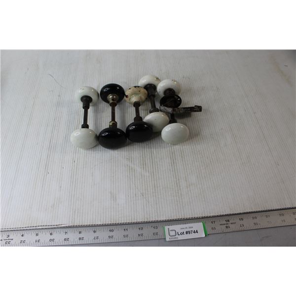 (5) Porcelain Doorknobs