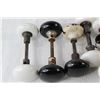 Image 3 : (5) Porcelain Doorknobs