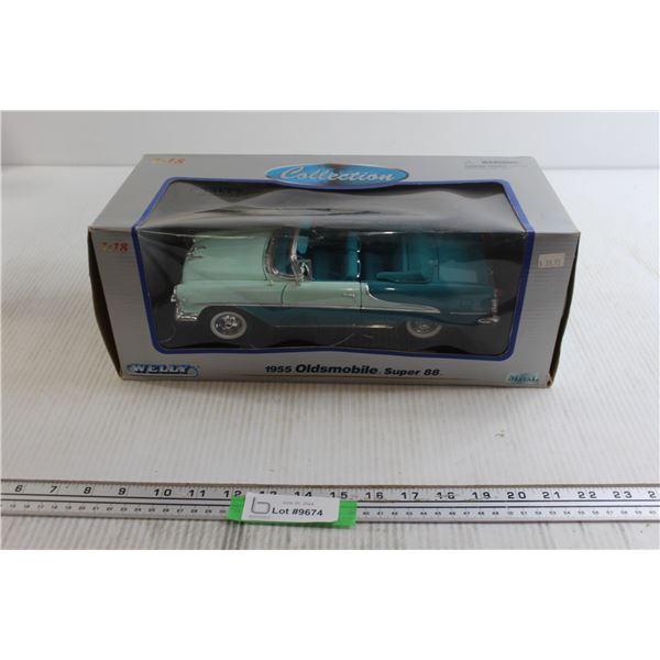 Welly 1955 Oldsmobile Super 88 Die Cast - 1/18