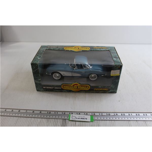 American Muscle 1961 Chevrolet Corvette Die Cast - 1/18