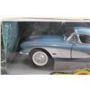 Image 2 : American Muscle 1961 Chevrolet Corvette Die Cast - 1/18