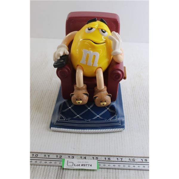 M&M Armchair Dispenser - Untested