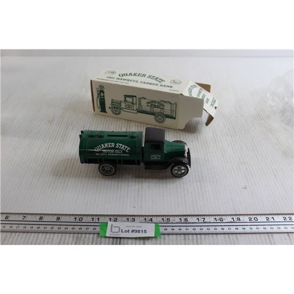 ERTL Quaker State 1931 Hawkeye Tanker Coin Bank - 1/34
