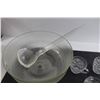Image 3 : 10-Piece Punch Bowl Set, Pressed Glass Bowl