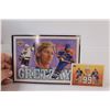 Image 2 : (2) Wayne Gretzky Jumbo 7 1/4" x 5 1/2" Hockey Card & Standard Sized Card