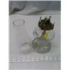 Image 2 : Fingerhold coal oil lamp