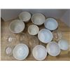 Image 1 : Lot of bowls