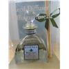 Image 2 : Essenza reed diffuser white lily home fragrance diffuser oil 7.5 oz