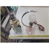 Image 2 : two bedroom lamps (no shades)