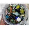 Image 6 : Vintage tins and Jar of vintage marbles