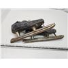 Image 2 : Antique ice skates - sz 5
