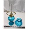 Image 3 : Small blue glass oil lamp, w/ chimney n shade