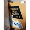 Image 8 : Radio Shack Project Books - set of 15